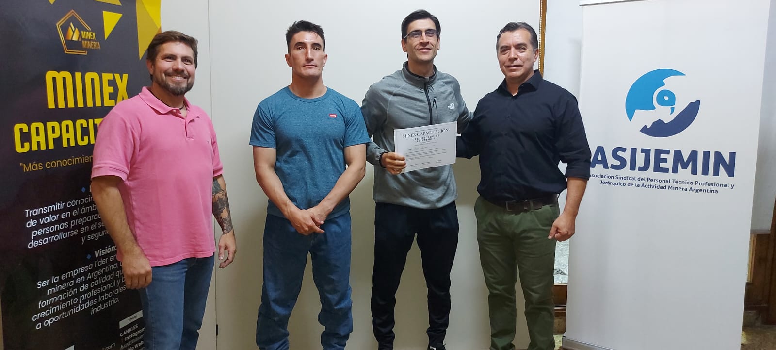 Capacitación en el cine de Asijemin